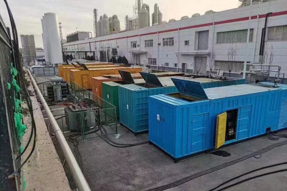 西区发电机租赁施工现场